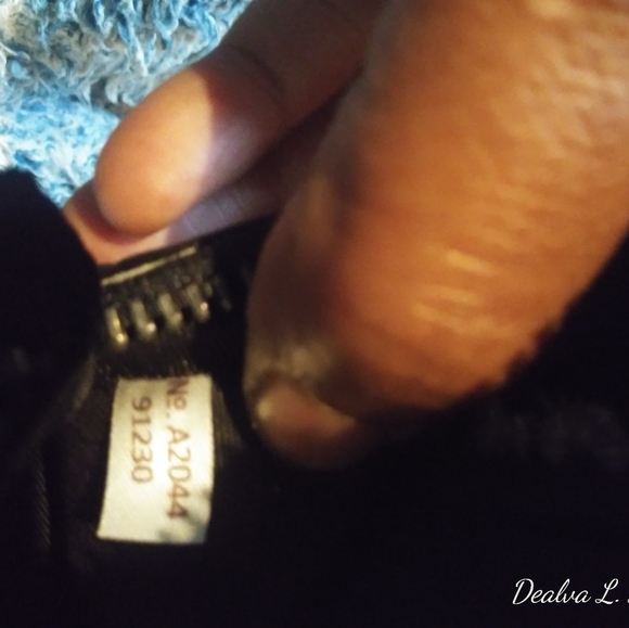 Coach Pouch - Picture 9 of 10